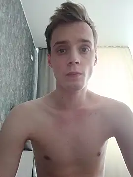 Snapshot of yemaxx chatting on 8, 3, 2026 yemaxx online show from 8, 3, 2026