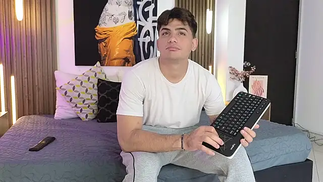 MrAdonis  online show from 27, 3, 2026