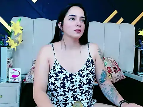 Snapshot of IsadoraSmit chatting on 6, 5, 2026 IsadoraSmit online show from 6, 5, 2026