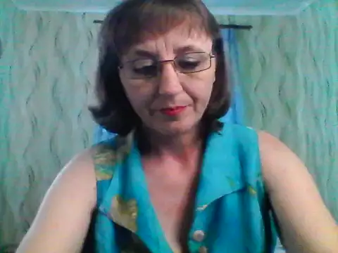 Alisaprice077 online show from 16, 4, 2026