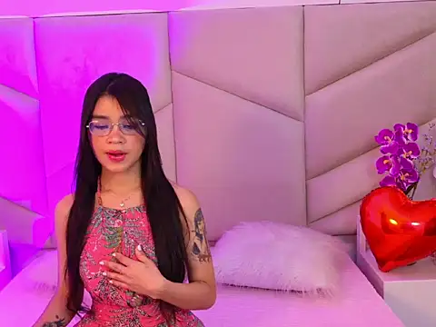 OliviaDiaz online show from 13, 3, 2026