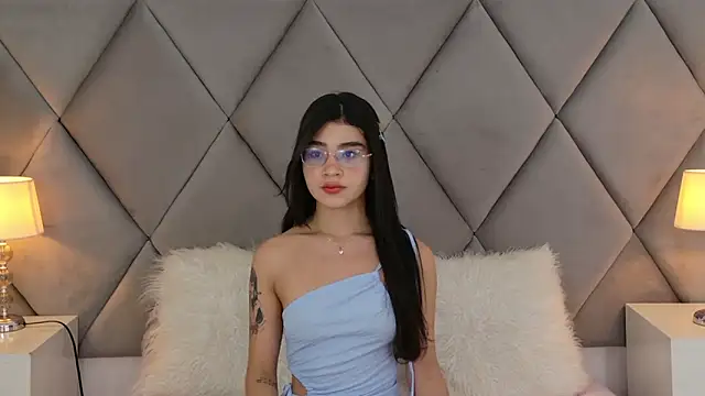 Snapshot of OliviaDiaz chatting on 7, 5, 2026 OliviaDiaz online show from 7, 5, 2026