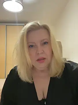 Snapshot of JanieLight53 chatting on 19, 7, 2026 JanieLight53 online show from 19, 7, 2026