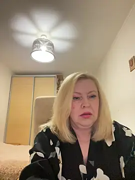 Snapshot of JanieLight53 chatting on 20, 7, 2026 JanieLight53 online show from 20, 7, 2026