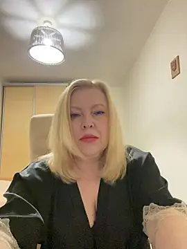 Snapshot of JanieLight53 chatting on 21, 7, 2026 JanieLight53 online show from 21, 7, 2026