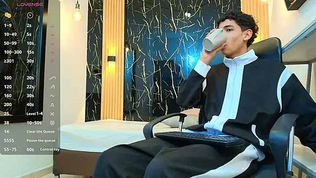 ValeriHot 1 online show from 5, 4, 2026