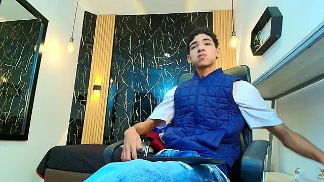 ValeriHot 1 online show from 15, 4, 2026