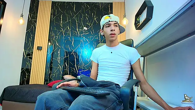 Snapshot of ValeriHot_1 chatting on 28, 4, 2026 ValeriHot 1 online show from 28, 4, 2026