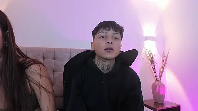 Sky n Zayn online show from 15, 4, 2026