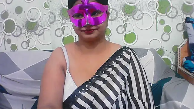 Snapshot of hard_to_do__ chatting on 8, 7, 2026 hard to do online show from 8, 7, 2026
