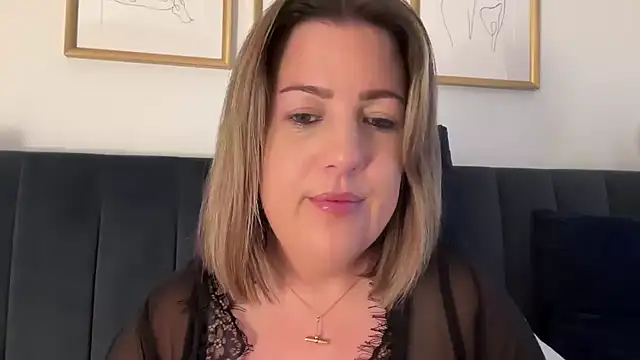 Snapshot of annabellewarick chatting on 11, 5, 2026 annabellewarick online show from 11, 5, 2026