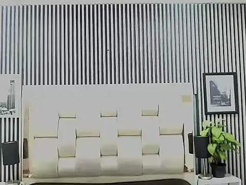 Alex Wolft online show from 8, 4, 2026