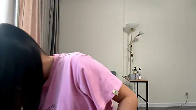 vixy moon online show from 9, 4, 2026