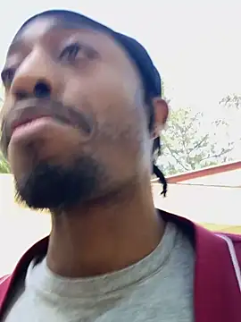 Snapshot of OneUp_Close chatting on 20, 4, 2026 OneUp Close online show from 20, 4, 2026