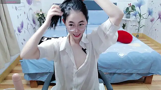 Snapshot of mila-baby-99 chatting on 7, 5, 2026 mila-baby-99 online show from 7, 5, 2026