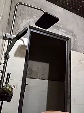 Yellow-pink online show from 4, 4, 2026