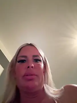 anna kournikova online show from 28, 4, 2026