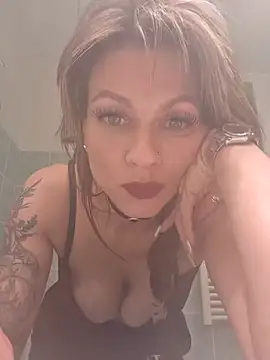 Snapshot of UlysseCalypso chatting on 8, 5, 2026 UlysseCalypso online show from 8, 5, 2026