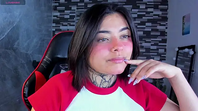 Snapshot of Sophiia_cherry chatting on 14, 4, 2026 Sophiia cherry online show from 14, 4, 2026