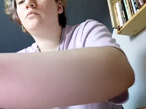 Snapshot of thatcutesubgirlwlw chatting on 6, 4, 2026 thatcutesubgirlwlw online show from 6, 4, 2026