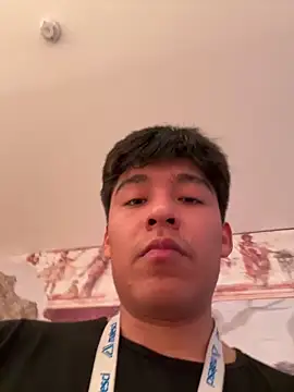 uunico22anni online show from 10, 3, 2026