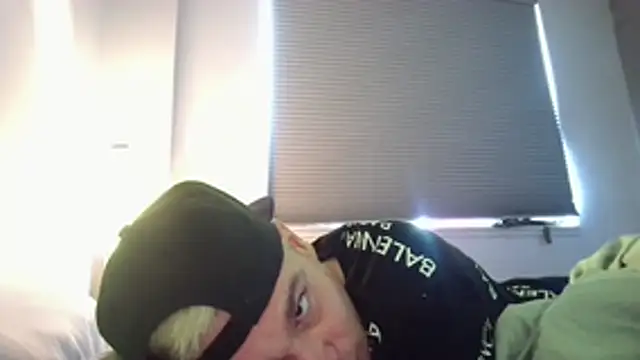 Snapshot of occasionalride1 chatting on 4, 8, 2026 occasionalride1 online show from 4, 8, 2026