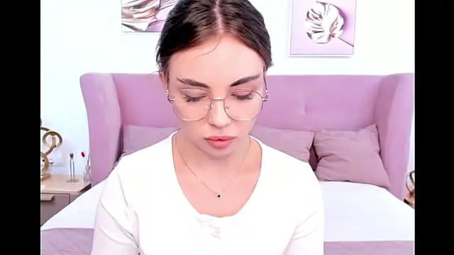 MyEvelin online show from 1, 6, 2026