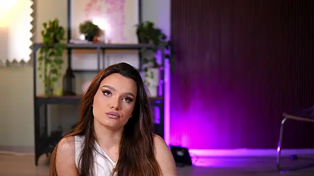 Lena Laurent online show from 13, 3, 2026