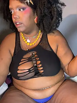 Snapshot of juicy_janet chatting on 11, 7, 2026 juicy janet online show from 11, 7, 2026