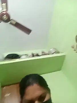 Snapshot of telugutanuja_ chatting on 4, 4, 2026 telugutanuja online show from 4, 4, 2026