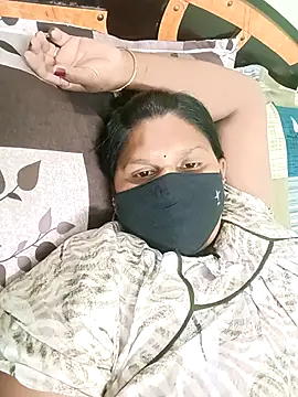 Snapshot of telugutanuja_ chatting on 11, 4, 2026 telugutanuja online show from 11, 4, 2026