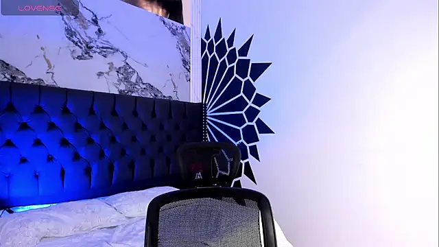 NicoKinggs  online show from 20, 4, 2026