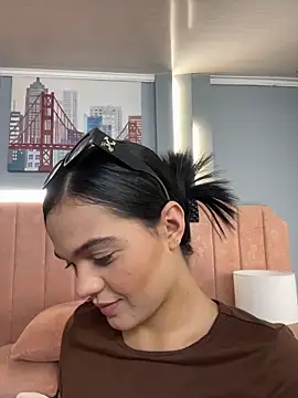 Bella-Ferrer online show from 28, 3, 2026