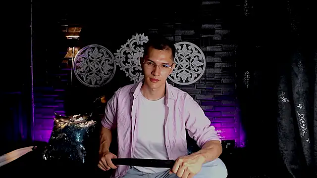 MilanDavid1 online show from 18, 3, 2026