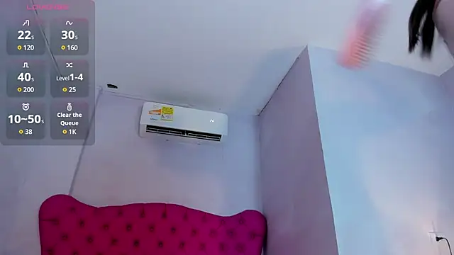 Adalyn Cute online show from 21, 7, 2026