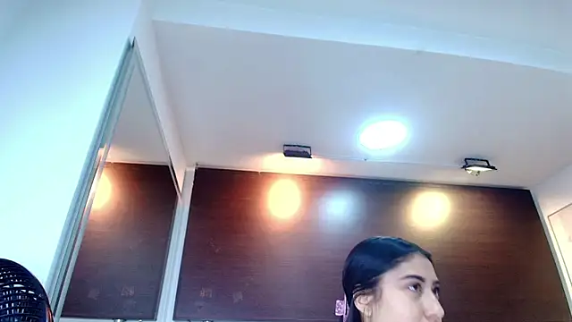 Gabriela meow online show from 25, 4, 2026