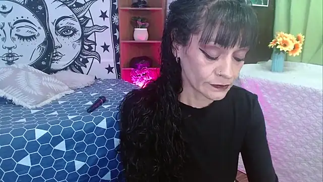  Alexandra Jones online show from 27, 5, 2026