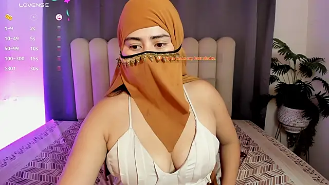 Snapshot of bahiya_aziz chatting on 7, 5, 2026 bahiya aziz online show from 7, 5, 2026