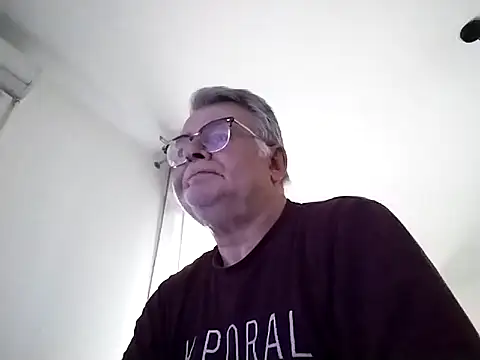 Snapshot of oura chatting on 11, 5, 2026 oura online show from 11, 5, 2026