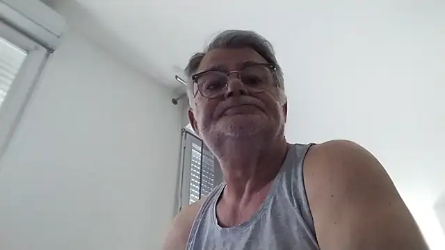Snapshot of oura chatting on 15, 5, 2026 oura online show from 15, 5, 2026