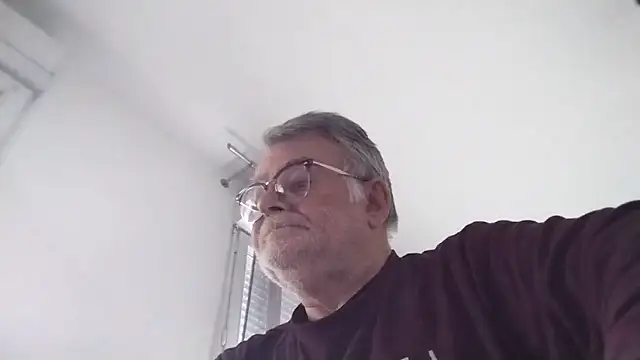 Snapshot of oura chatting on 19, 5, 2026 oura online show from 19, 5, 2026