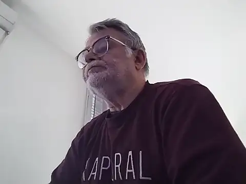 Snapshot of oura chatting on 21, 5, 2026 oura online show from 21, 5, 2026