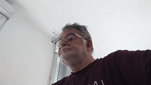 Snapshot of oura chatting on 22, 5, 2026 oura online show from 22, 5, 2026