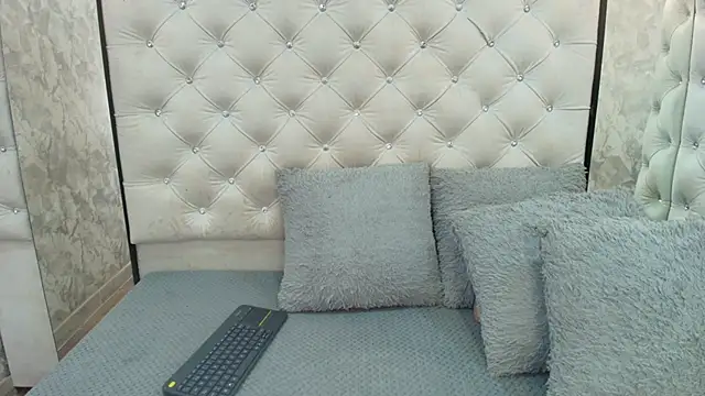 Snapshot of LadyMiax chatting on 11, 7, 2026 LadyMiax online show from 11, 7, 2026
