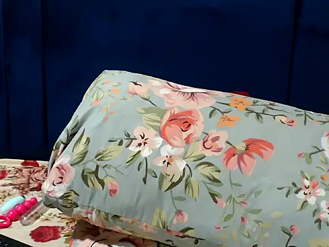 BustyChocx online show from 17, 4, 2026