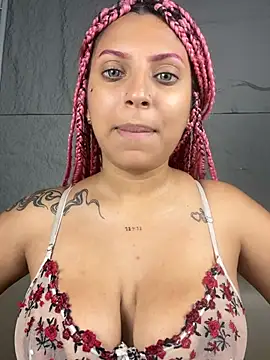 Snapshot of GiaRedd chatting on 8, 7, 2026 GiaRedd online show from 8, 7, 2026