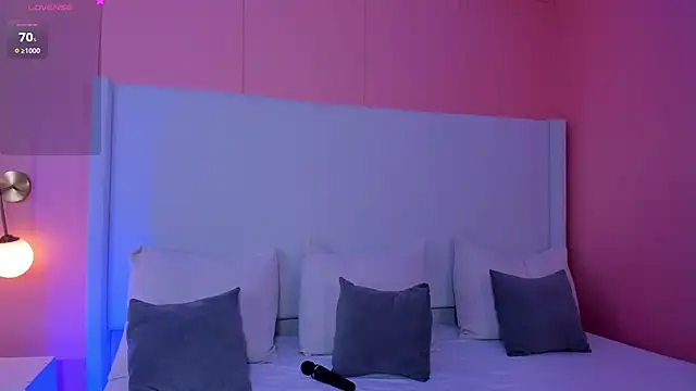 luna veega online show from 3, 4, 2026