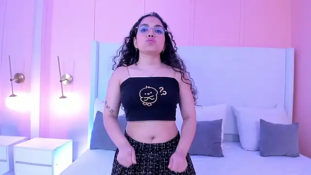 luna veega online show from 21, 4, 2026