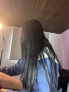 Bella Pinkk online show from 12, 3, 2026