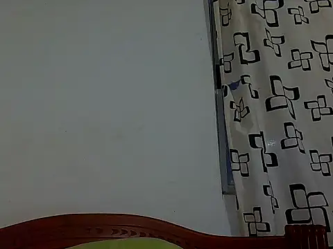 Snapshot of _SaraWilliams1_ chatting on 11, 7, 2026 SaraWilliams1 online show from 11, 7, 2026